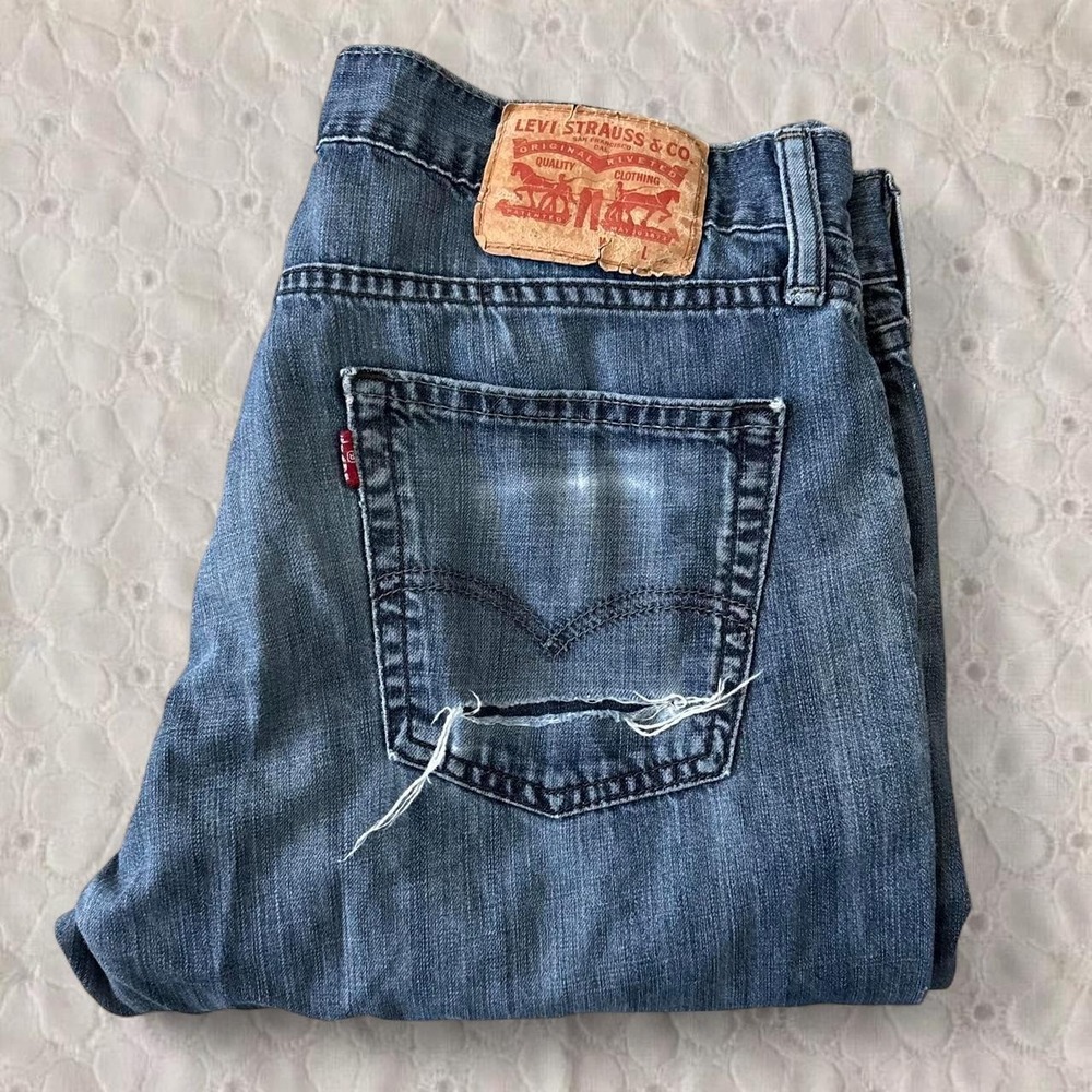 Levi's 34x32 very heavily worn and distressed flawed 505 blue jeans